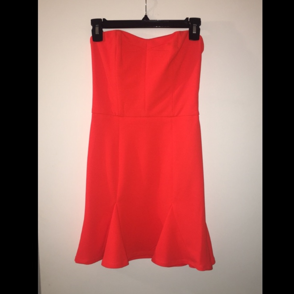 SOLD!! Gianni Bini tangerine sweetheart dress
